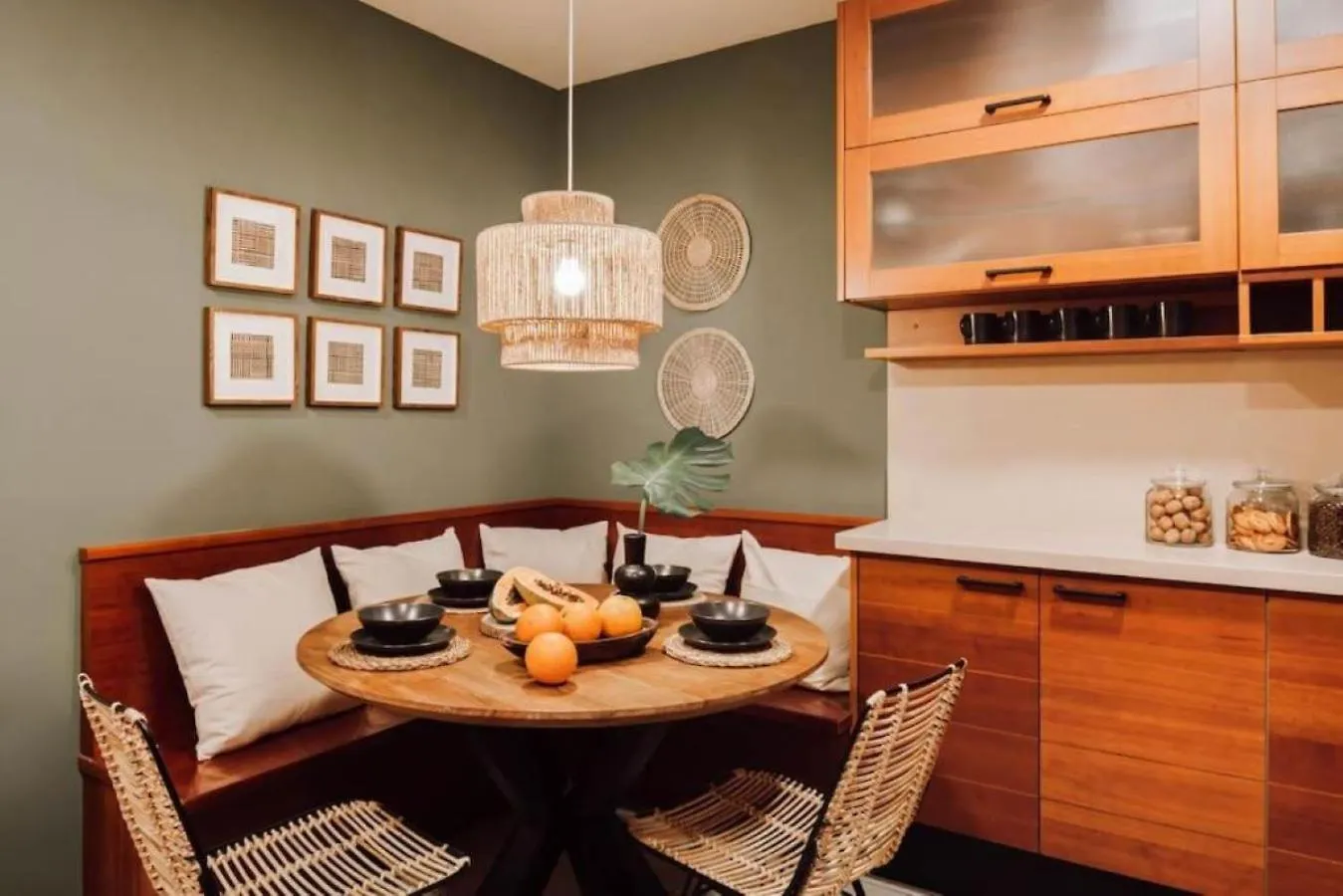 Yulu - 3 Bedrooms And Balcony In Eixample Dreta Barcelona Apartment